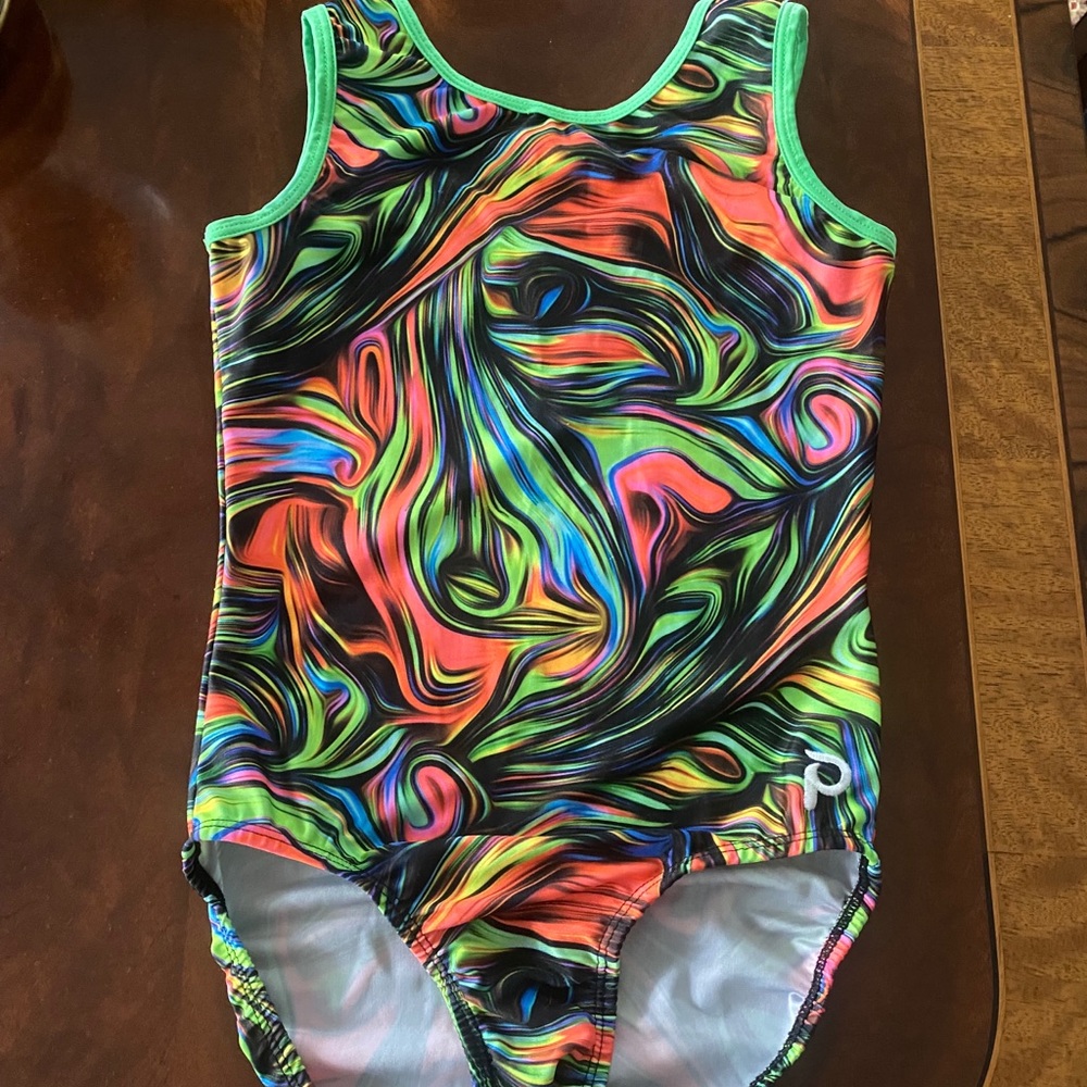 Plum practicewear leotard (size M) new condition